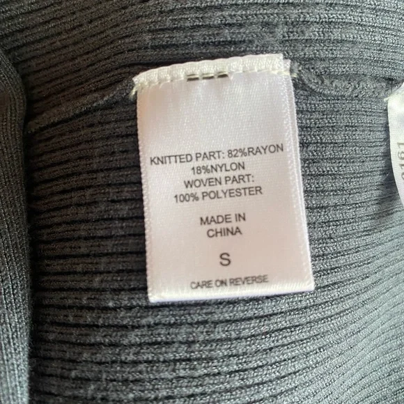 New York and Company 7th Avenue Sheer Sleeve Sweater Top Like new size small - Picture 8 of 8